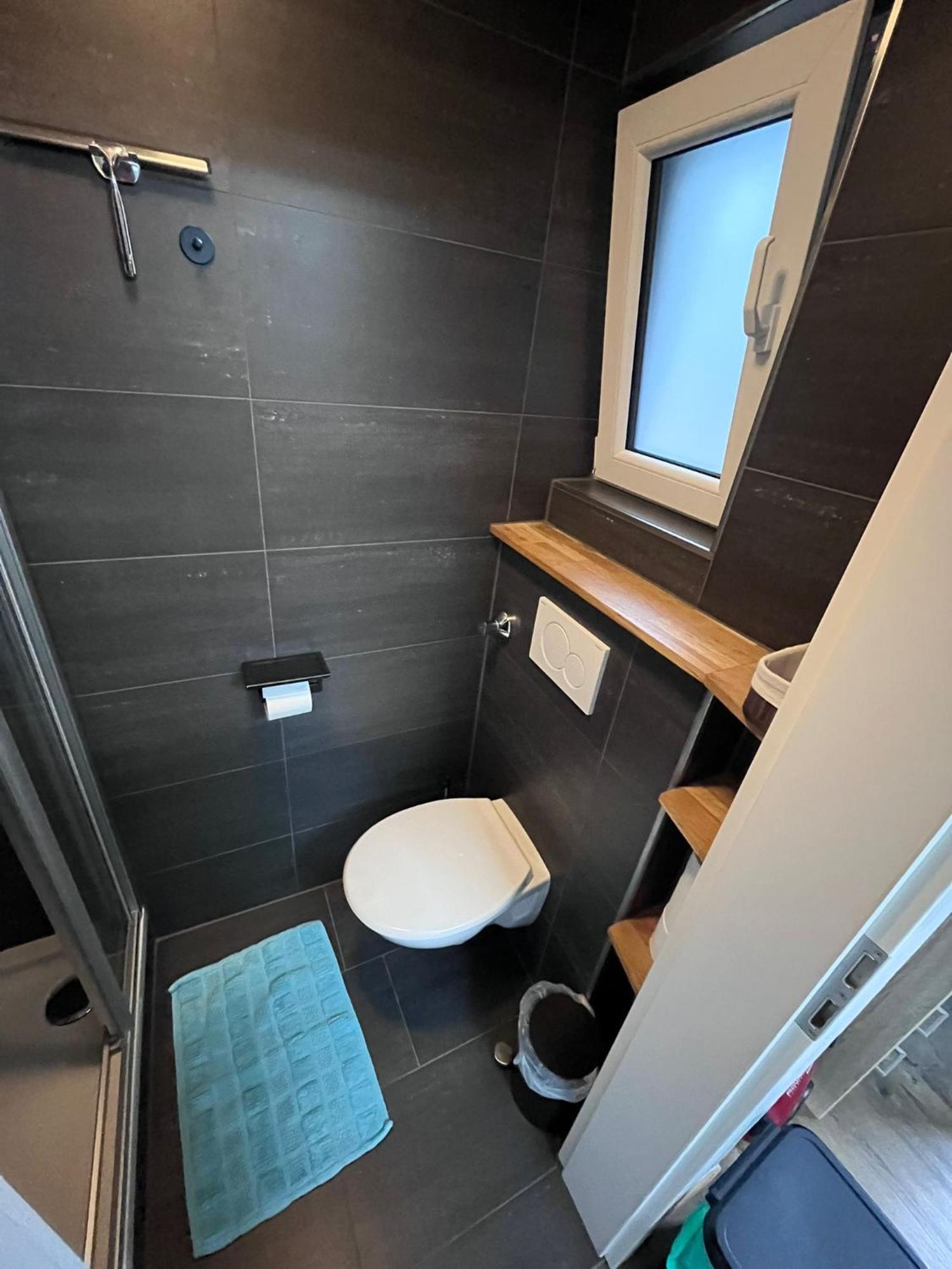 Tiny House Black Pearl Tettnang Exterior photo